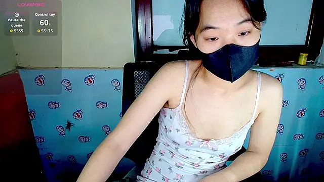 Snapshot of __Saphia__ chatting on November 20, 2025, 3:12 pm Saphia online show from November 20, 2025, 3:12 pm