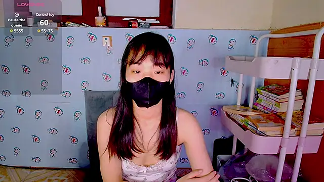 Snapshot of __Saphia__ chatting on March 4, 2025, 12:39 am Saphia online show from March 4, 2025, 12:39 am