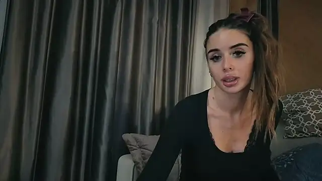 Snapshot of your_bunnygirl chatting on November 15, 2025, 4:44 pm your bunnygirl online show from November 15, 2025, 4:44 pm