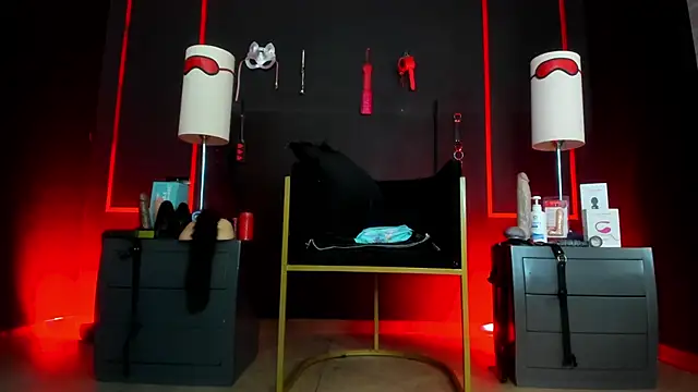 CharlotteScotte online show from December 5, 2025, 11:09 am