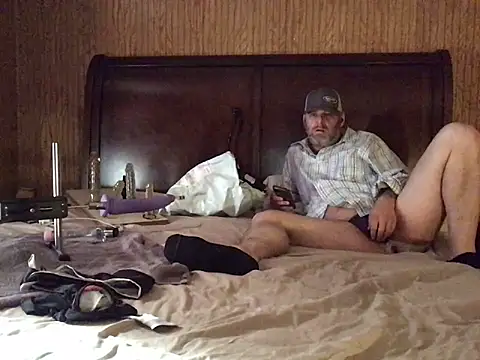 Snapshot of Cummerforyouu2 chatting on February 1, 2025, 8:05 pm Cummerforyouu2 online show from February 1, 2025, 8:05 pm