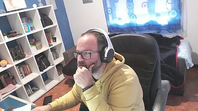 Snapshot of ravingr4d4 chatting on December 4, 2025, 12:59 pm ravingr4d4 online show from December 4, 2025, 12:59 pm