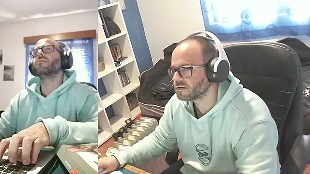 Snapshot of ravingr4d4 chatting on November 21, 2025, 12:59 pm ravingr4d4 online show from November 21, 2025, 12:59 pm