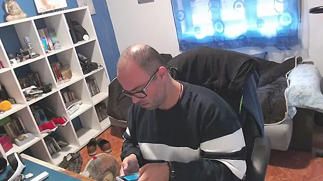 Snapshot of ravingr4d4 chatting on November 4, 2025, 1:37 pm ravingr4d4 online show from November 4, 2025, 1:37 pm