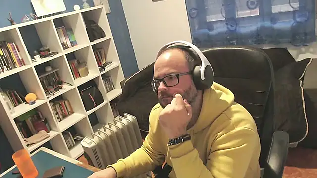 Snapshot of ravingr4d4 chatting on November 23, 2025, 3:44 pm ravingr4d4 online show from November 23, 2025, 3:44 pm