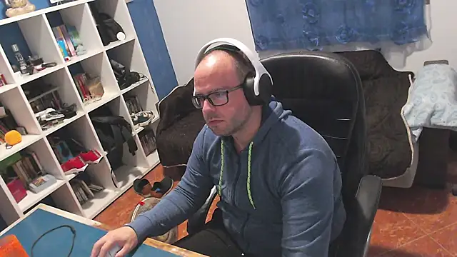 Snapshot of ravingr4d4 chatting on November 3, 2025, 10:35 pm ravingr4d4 online show from November 3, 2025, 10:35 pm