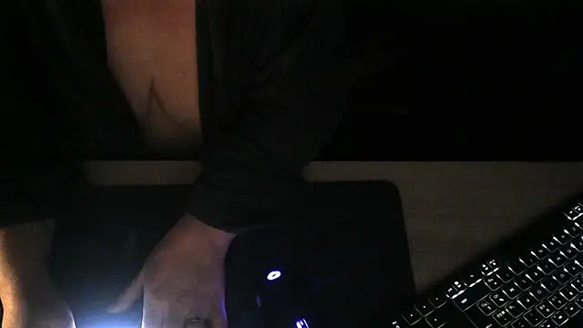 Silvia2277 online show from January 9, 2026, 8:38 pm