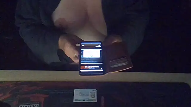 Snapshot of Silvia2277 chatting on October 24, 2025, 7:02 pm Silvia2277 online show from October 24, 2025, 7:02 pm