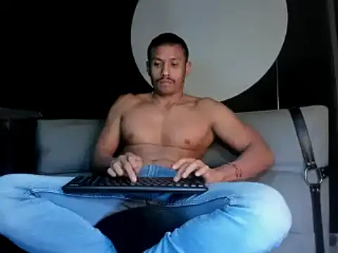 Snapshot of Abra_ham13 chatting on November 13, 2025, 11:41 pm Abra ham13 online show from November 13, 2025, 11:41 pm