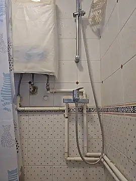 Snapshot of john_ng654321 chatting on October 13, 2025, 1:51 am john ng654321 online show from October 13, 2025, 1:51 am