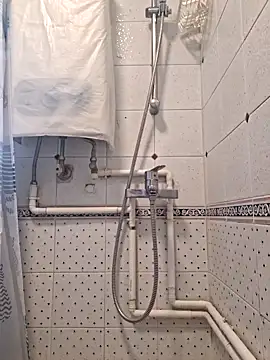 Snapshot of john_ng654321 chatting on September 16, 2025, 1:17 am john ng654321 online show from September 16, 2025, 1:17 am