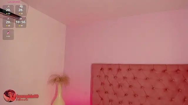 sophiarossee  online show from November 10, 2025, 12:43 pm