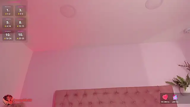 sophiarossee  online show from December 16, 2025, 12:31 pm