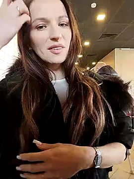 Snapshot of Brilliant-Queen1 chatting on February 17, 2026, 12:41 am Brilliant-Queen1 online show from February 17, 2026, 12:41 am