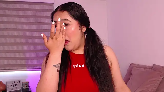 Snapshot of Megan_FE chatting on October 10, 2025, 1:56 pm Megan FE online show from October 10, 2025, 1:56 pm