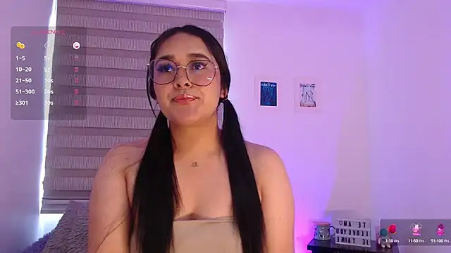 Snapshot of Megan_FE chatting on September 16, 2025, 1:56 pm Megan FE online show from September 16, 2025, 1:56 pm