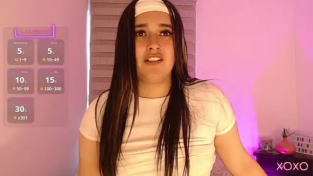 Snapshot of Megan_FE chatting on March 9, 2025, 10:30 pm Megan FE online show from March 9, 2025, 10:30 pm