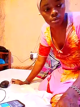 Snapshot of cute_naimah chatting on November 6, 2025, 9:35 am cute naimah online show from November 6, 2025, 9:35 am