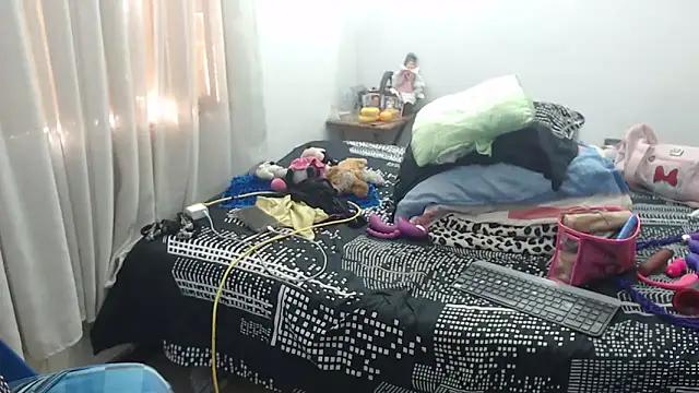 Snapshot of Anny_Smith69 chatting on October 22, 2025, 11:42 am Anny Smith69 online show from October 22, 2025, 11:42 am