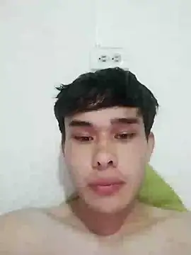 Snapshot of cristof_2000 chatting on February 11, 2025, 4:55 am cristof 2000 online show from February 11, 2025, 4:55 am