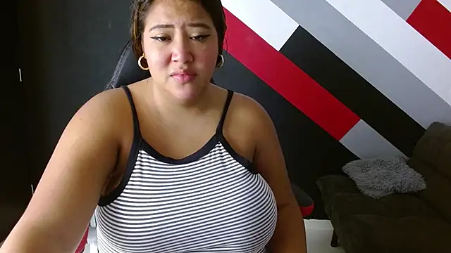 I am yours- online show from October 20, 2025, 11:44 am