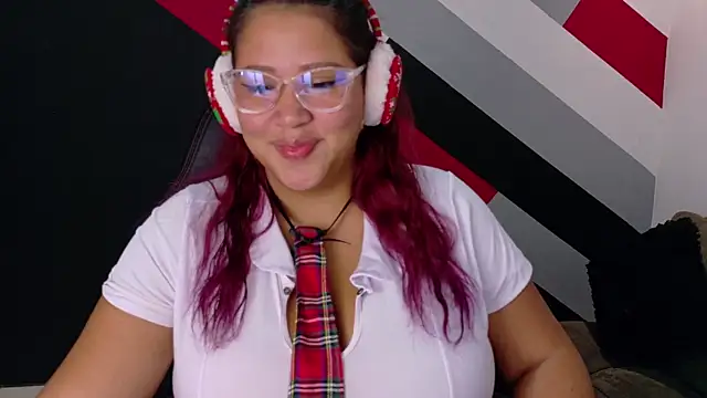 I am yours- online show from December 5, 2025, 11:42 am