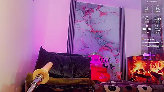  ChanellR  online show from October 7, 2025, 11:00 am