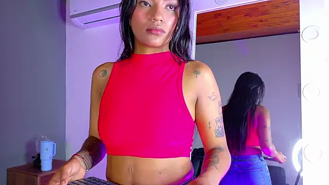 Snapshot of rachellmartinez chatting on November 9, 2025, 11:36 am rachellmartinez online show from November 9, 2025, 11:36 am