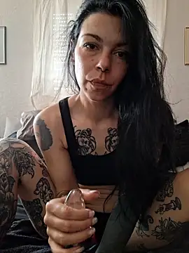 SophiaBlackfoxx online show from June 12, 2026, 8:12 am