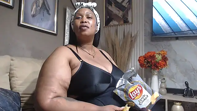 ThickyMinajxx online show from February 6, 2026, 11:34 pm