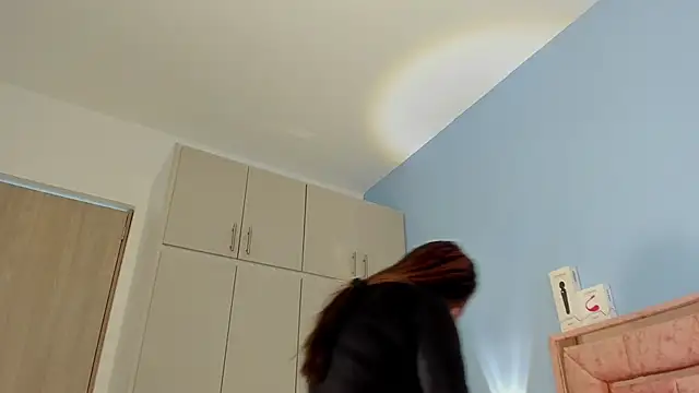 SAMY NIX online show from October 24, 2025, 12:04 pm