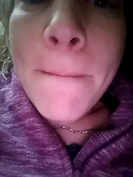 wLESLYMOSw online show from January 19, 2025, 8:50 am