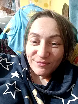 wLESLYMOSw online show from December 27, 2024, 9:32 pm