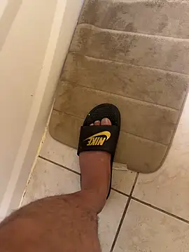 Snapshot of VFuck4U_xxx chatting on March 12, 2025, 9:34 am VFuck4U xxx online show from March 12, 2025, 9:34 am