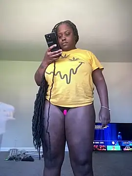 Snapshot of fantasygyal chatting on May 30, 2026, 3:39 pm fantasygyal online show from May 30, 2026, 3:39 pm