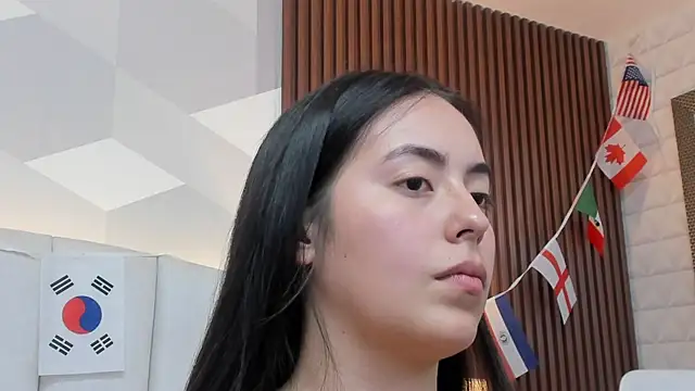 Snapshot of Julietasantos__ chatting on July 13, 2026, 6:51 pm Julietasantos online show from July 13, 2026, 6:51 pm