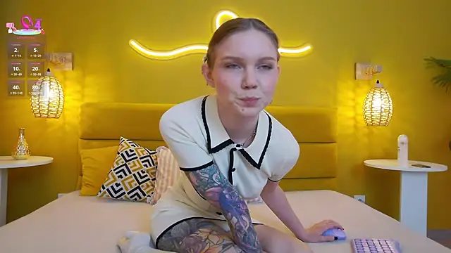 Snapshot of lessysweety chatting on November 6, 2025, 4:05 am lessysweety online show from November 6, 2025, 4:05 am