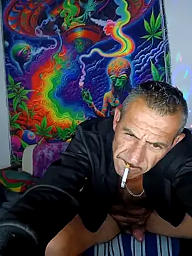 Bbboy42 online show from May 8, 2026, 10:24 pm