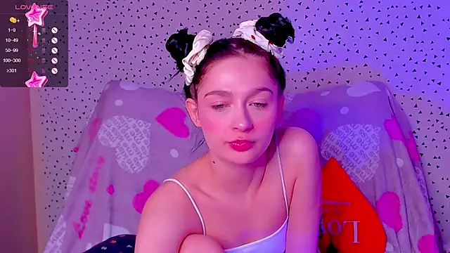 Vanessa Florence online show from March 1, 2025, 1:32 am