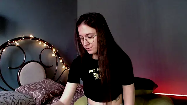 wow  kelly online show from February 19, 2025, 1:28 pm