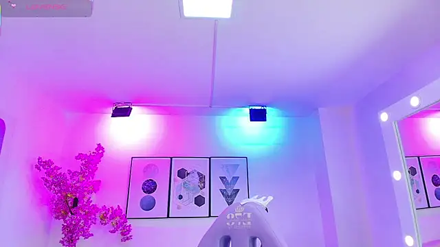 Snapshot of Kaori_ayu chatting on October 23, 2025, 12:37 pm Kaori ayu online show from October 23, 2025, 12:37 pm