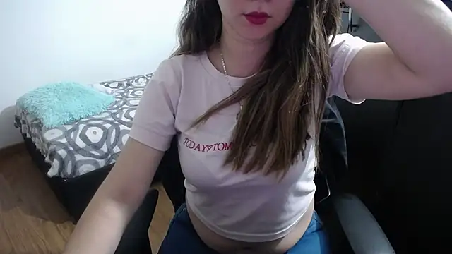 Luna girlhot  online show from January 17, 2025, 10:01 pm