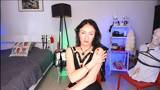 Snapshot of MissAliciaFD chatting on February 10, 2025, 9:04 am MissAliciaFD online show from February 10, 2025, 9:04 am