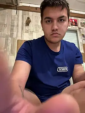 Snapshot of lacikaboyy chatting on January 5, 2025, 1:26 pm lacikaboyy online show from January 5, 2025, 1:26 pm