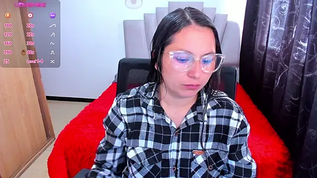 Snapshot of samantha__wilson chatting on October 14, 2025, 3:01 pm samantha wilson online show from October 14, 2025, 3:01 pm