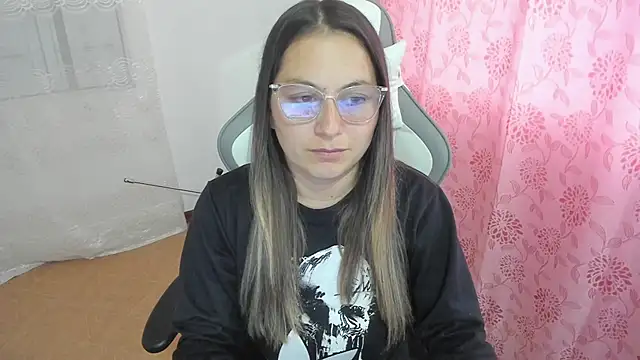 Snapshot of samantha__wilson chatting on February 13, 2025, 10:43 pm samantha wilson online show from February 13, 2025, 10:43 pm