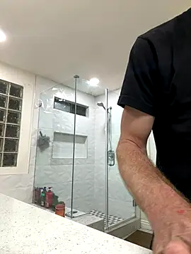 Snapshot of El_Gizmo chatting on November 3, 2025, 1:22 am El Gizmo online show from November 3, 2025, 1:22 am