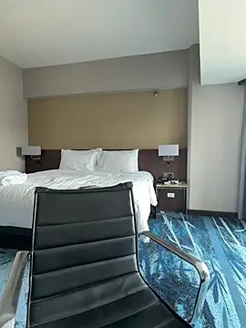 YourThirstySlut online show from April 19, 2026, 5:08 am