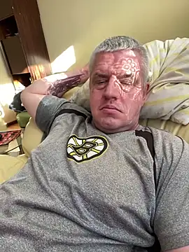 Snapshot of Evolite123 chatting on March 18, 2025, 2:39 pm Evolite123 online show from March 18, 2025, 2:39 pm