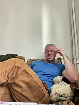 Snapshot of Evolite123 chatting on March 7, 2025, 7:52 am Evolite123 online show from March 7, 2025, 7:52 am